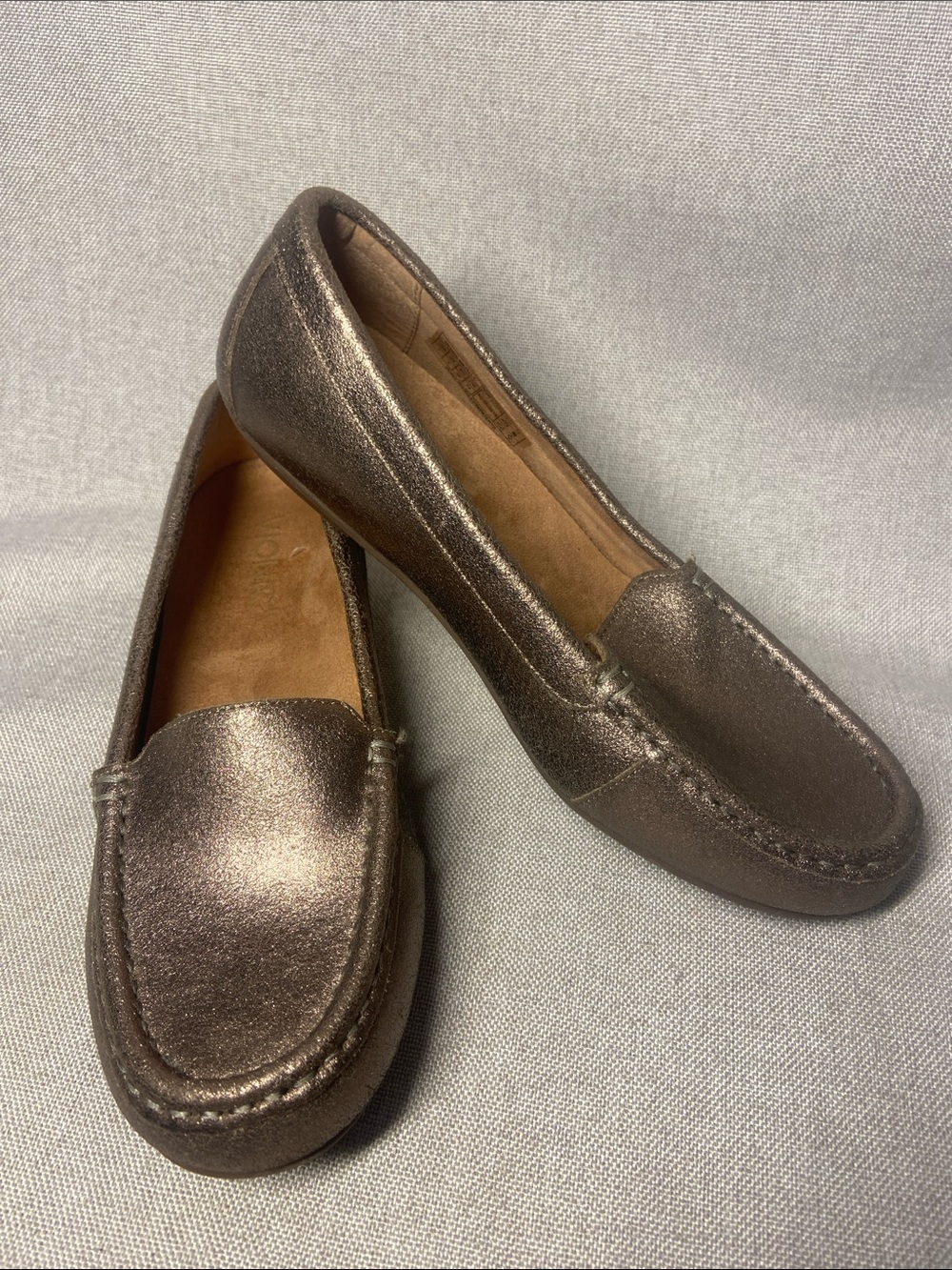 Vionic Metallic Bronze Slip-On Loafers Size 7